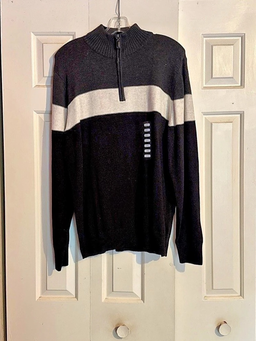 Sun & River Men's Color Block Zip Sweater Size Medium NWT
